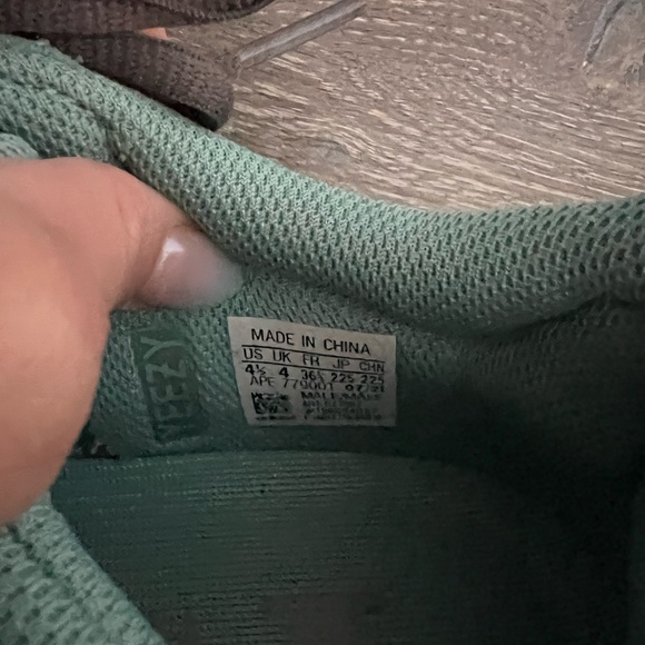 Yeezy boost 700 - Picture 5 of 7